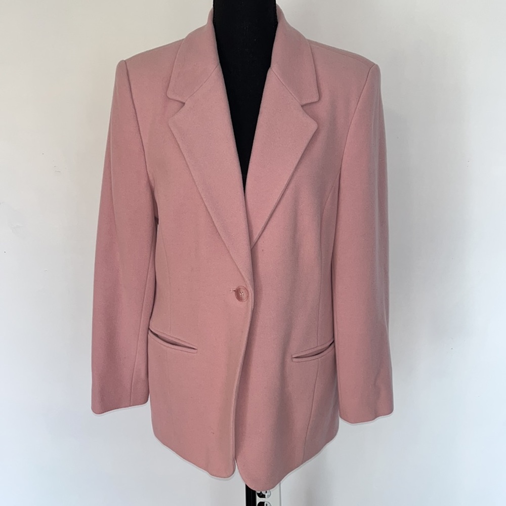 Soft Pink Wool and Cashmere Blazer